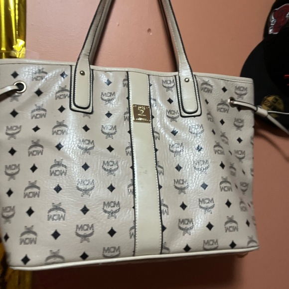 MCM TOTE (TAN) - Picture 1 of 4
